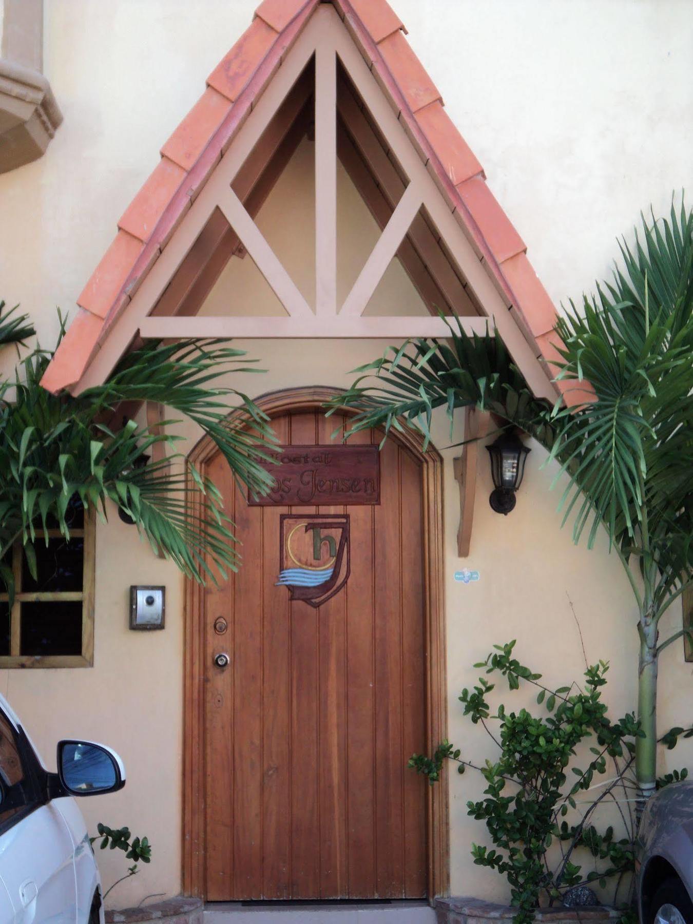 Hostal Los Jensen Playa Dorada Екстериор снимка